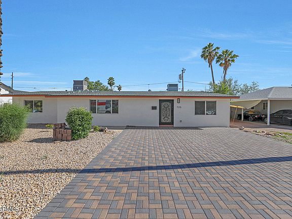3rd image of 725 E ENCANTO Drive