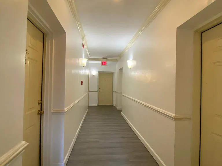 1516 Marion St NW #101 — Photo 7