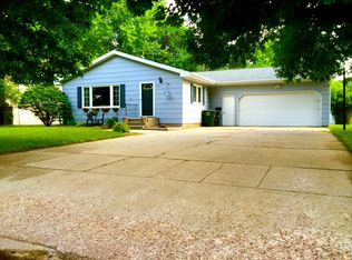 601 E 16th Ave, Mitchell, SD 57301