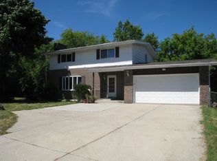936 Green Bay S, Racine, WI 53406