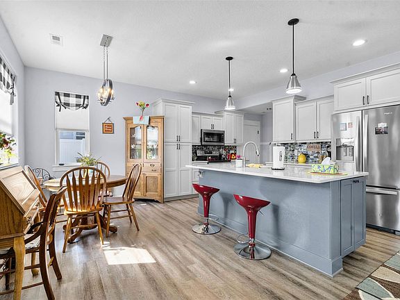 4th image of 2100 Ansborough Ave