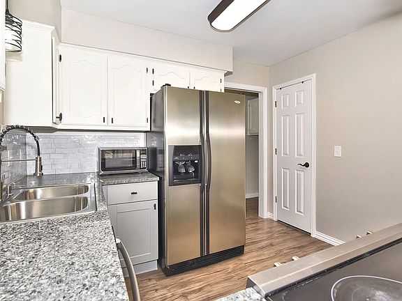 4th image of 2800 S Dogwood Ave W