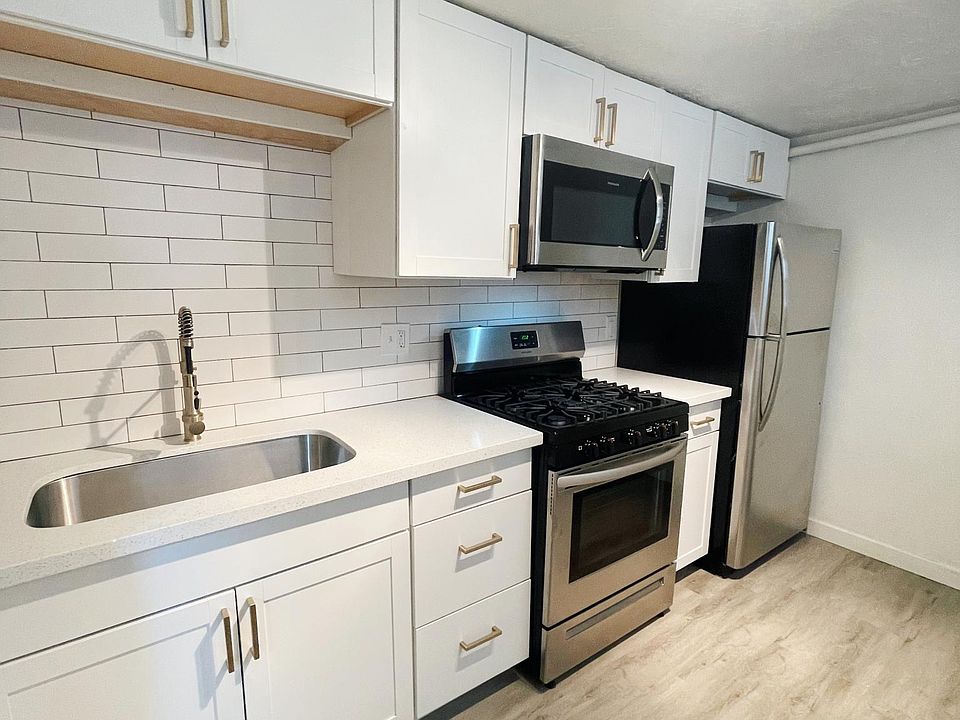 1st image of 376 E Broadway St #1