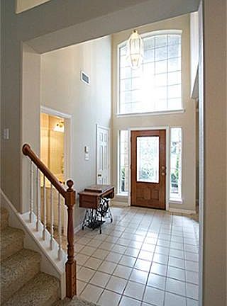 3rd image of 2416 San Jacinto Ln
