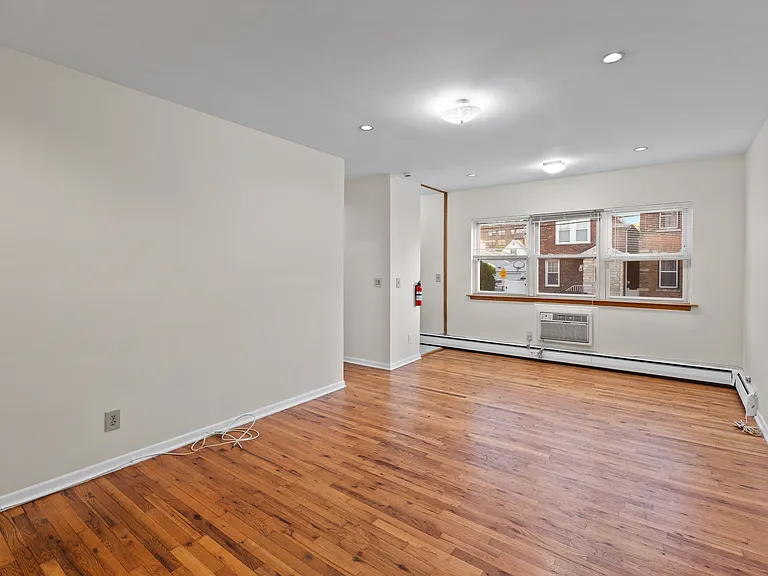 239 Crescent Ln #1 — Photo 12