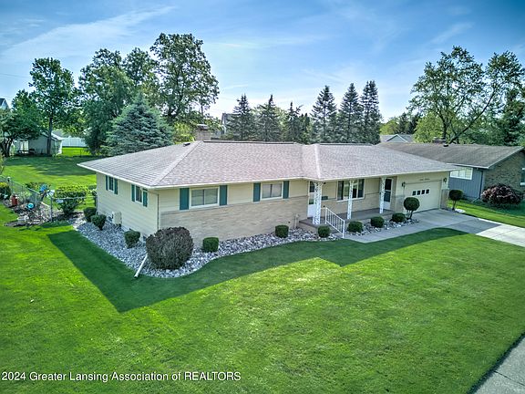2nd image of 1113 Arlington Dr