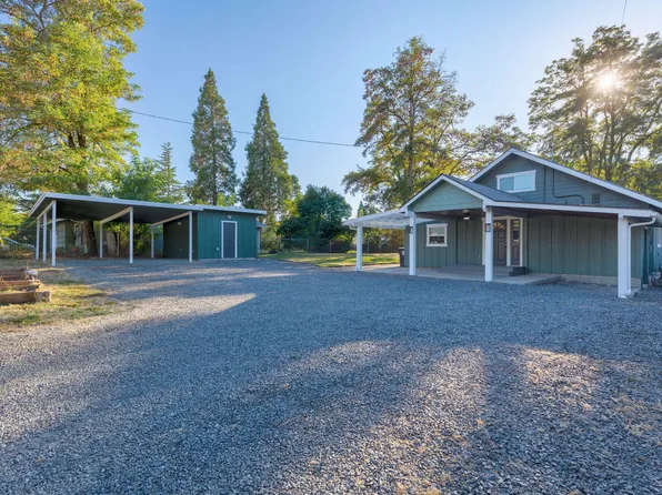 1102 SW Oak St, Grants Pass, OR 97526