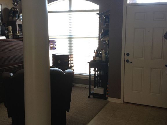 3rd image of 1636 Williamsburg Dr