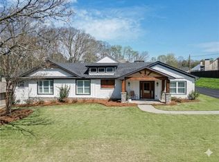 5435 Shadburn Ferry Rd, Buford, GA 30518