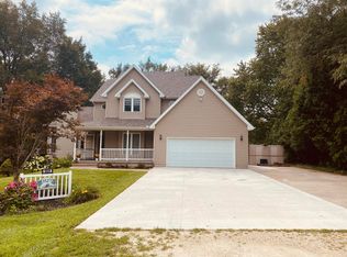 1829 Highway 38, Muscatine, IA 52761