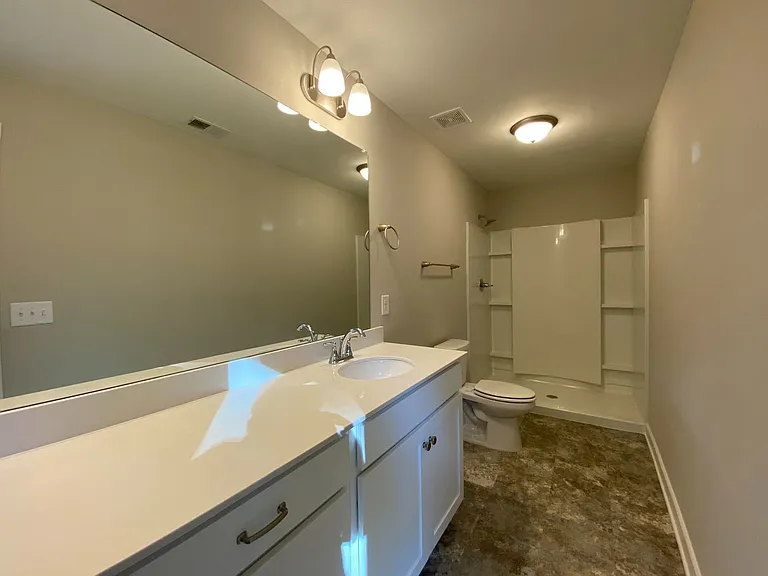 7940 Saint James Dr — Photo 21