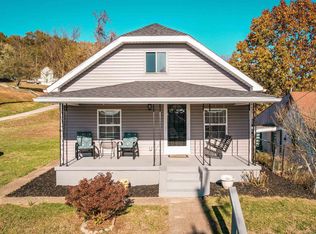 16 Valentia St, Huntington, WV 25705