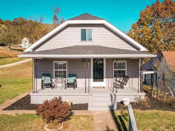 16 Valentia St, Huntington, WV 25705