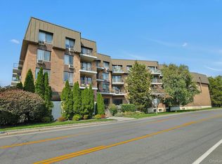 560 Halstead Ave APT 2E, Harrison, NY 10528