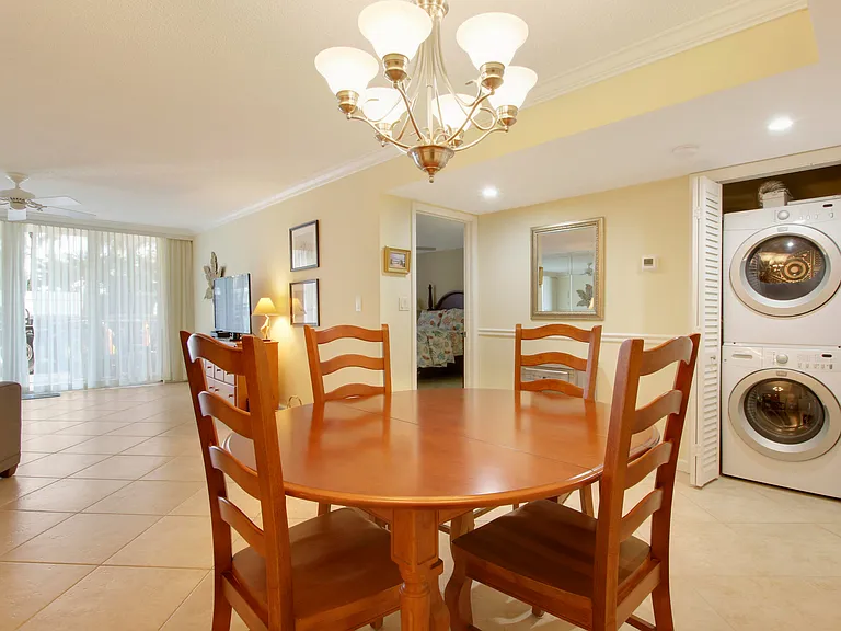 630 Ocean Dr #102 — Photo 19