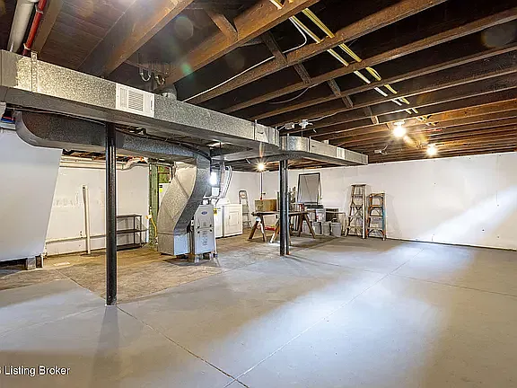 4 bed, 1867 sqft, $2,500 — Photo 4