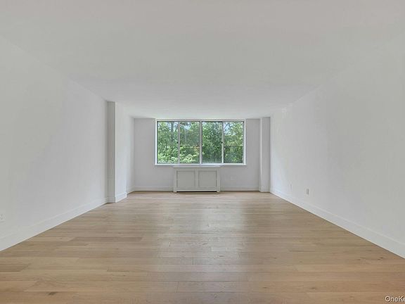 4th image of 1270 North Avenue #1P