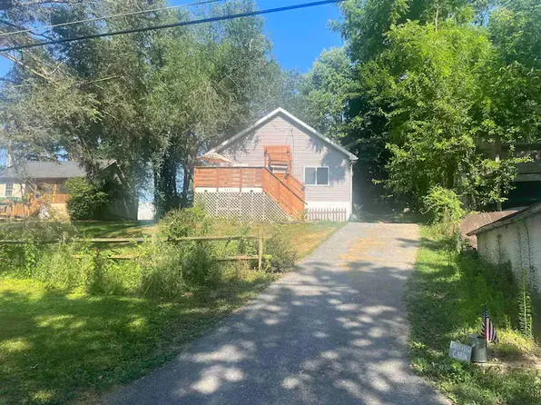 4430 Sears Run Dr, Mechanicsburg, PA 17050