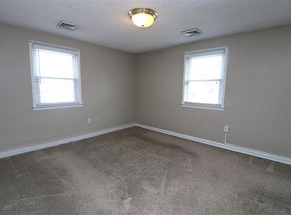 5th image of 9208 Winchester Ave #1