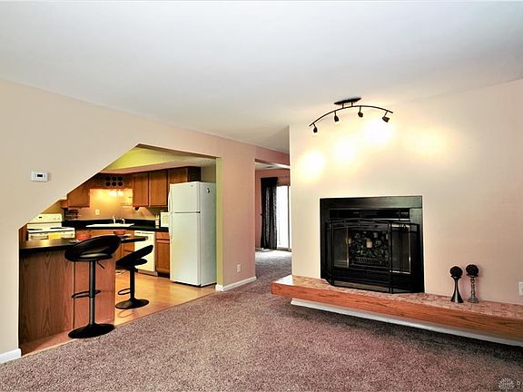 4th image of 6461 Harbinger Ln
