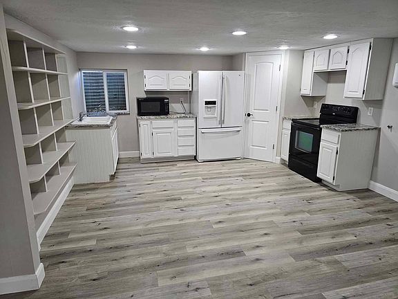 3rd image of 1189 Escalante Dr