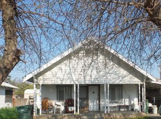 151 N C St, Exeter, CA 93221