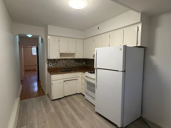 8621 17th Ave, Brooklyn, NY