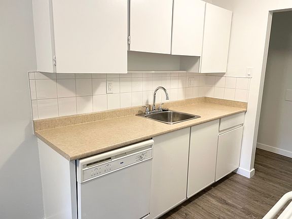 5th image of 1715 W 11th Ave #1493168