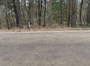 Regency Cir, Magnolia, AR 71753