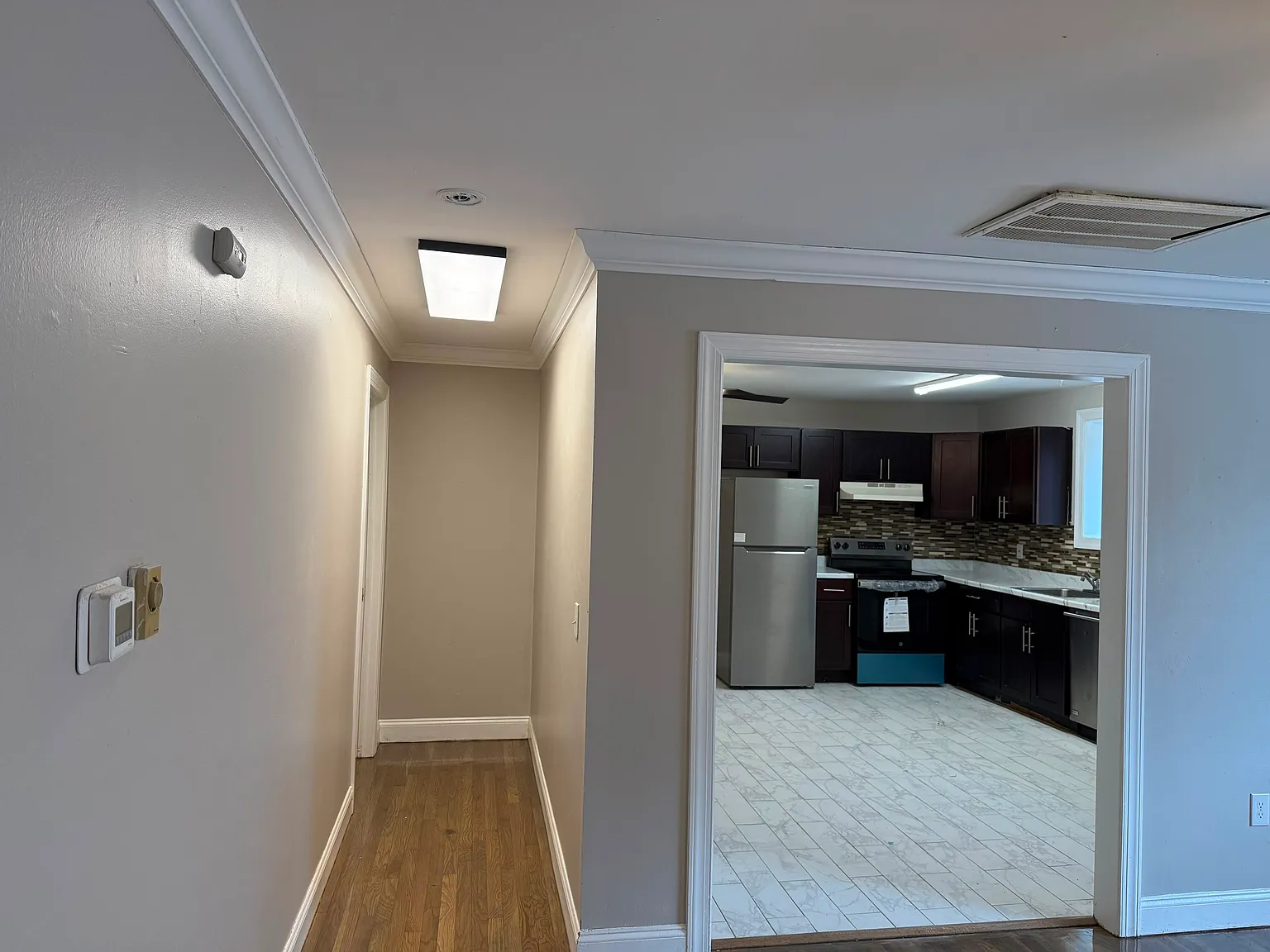 2 bed, 992 sqft, $2,000 — Photo 3