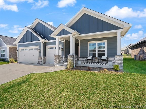 2nd image of 3036 Bridlewood Lane