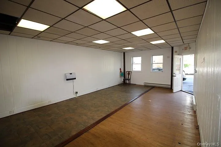 325 N Main St — Photo 3