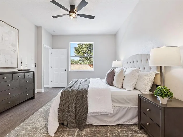 1209 Cathcart Cir — Photo 24