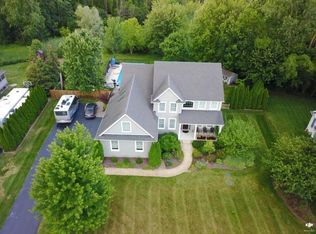 7729 Brass Creek Ct, Dexter, MI 48130