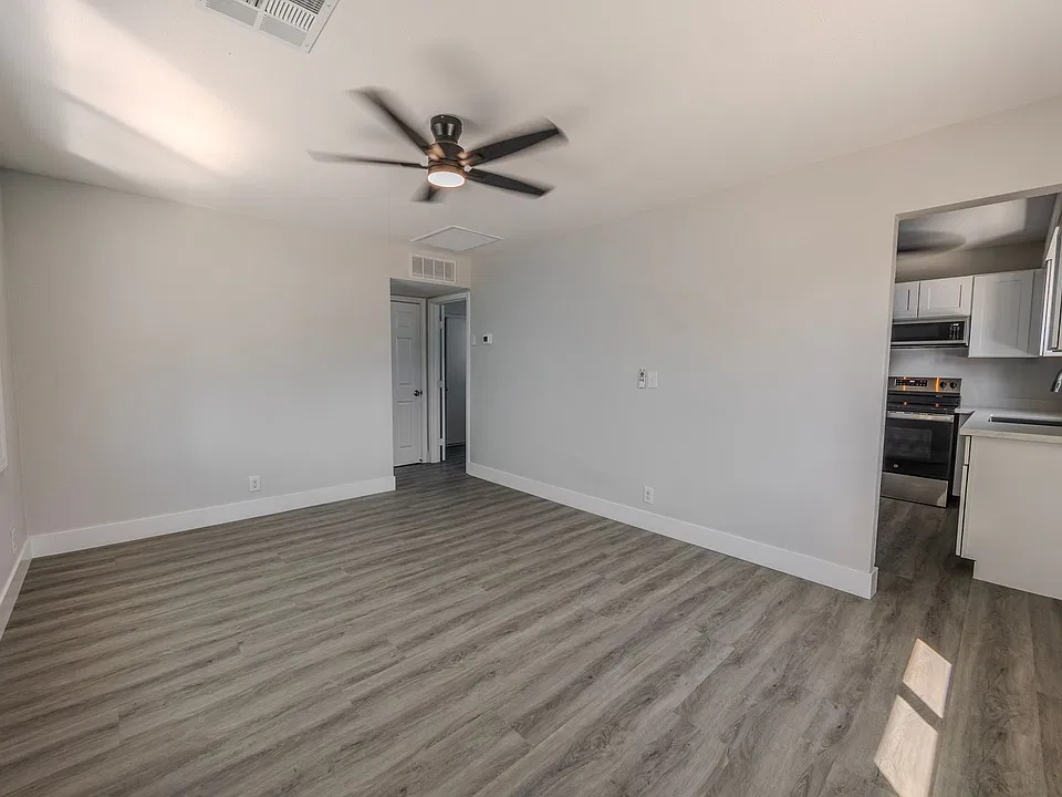 1008 S 3rd St #3