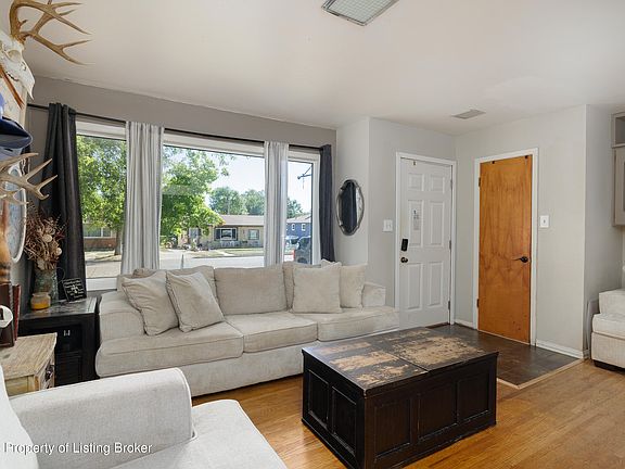 5th image of 861 Park Ave