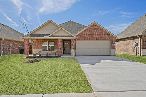 1005 Hardaway Ln Photo 1