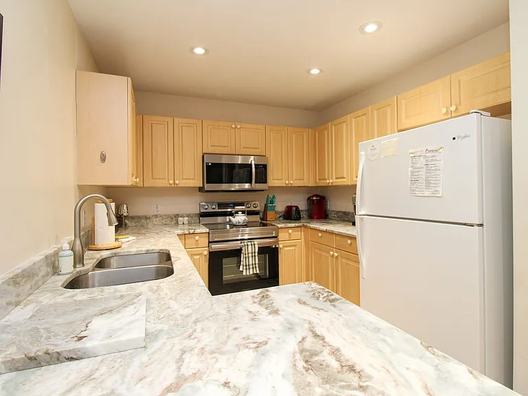 519 Roma Ct #3206 — Photo 18