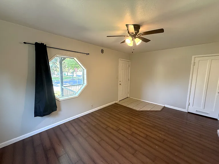 390 Ash St #1 — Photo 3