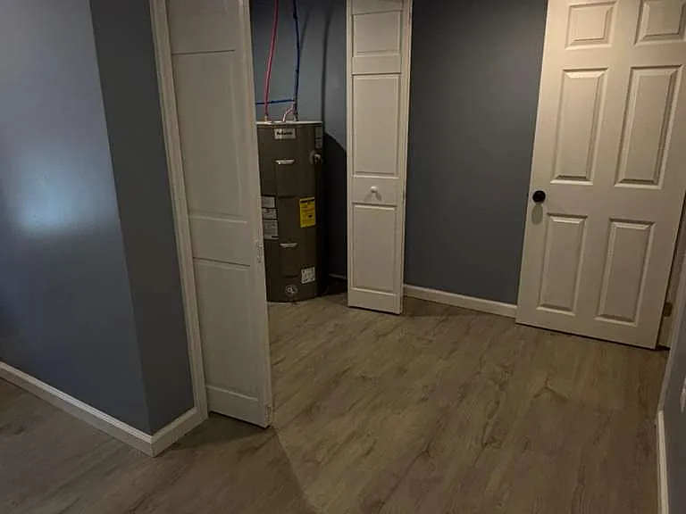 137 W Water St — Photo 3