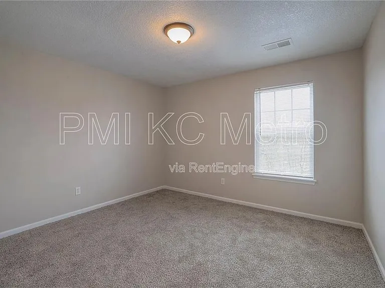 8921 Inkster St — Photo 13