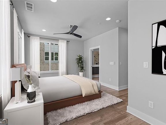 4th image of 667 Vidalia Ln