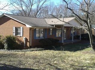 3103 Hickory Tree Rd, Winston Salem, NC 27127