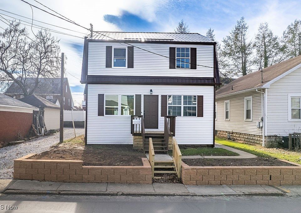 1st image of 1426 23rd St