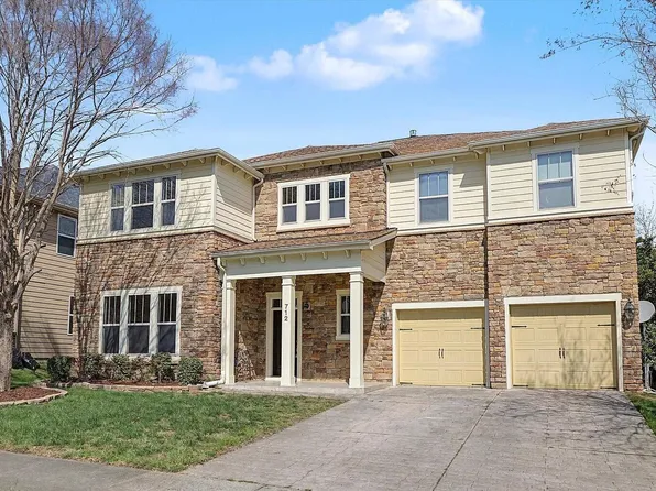 712 Pierside Dr, Cary, NC 27519