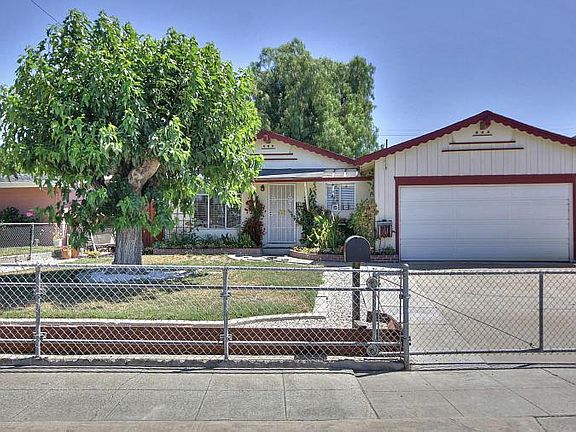 2nd image of 1528 Mount Palomar Dr