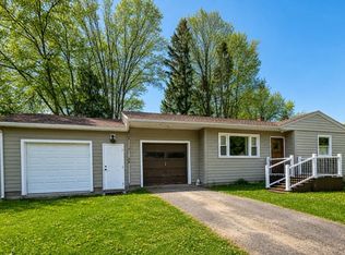 61 E Hadley Rd, Amherst, MA 01002