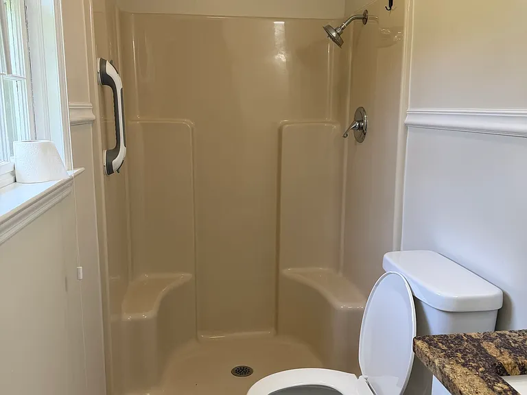 402 Skyline Dr — Photo 13