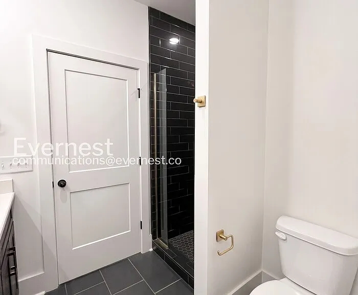 206 N 9th St #D — Photo 11