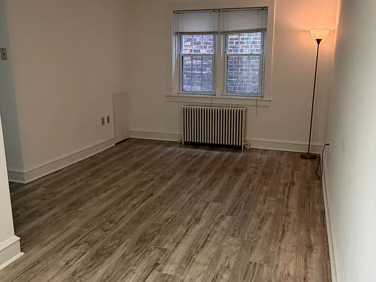 95 N Main St — Photo 8